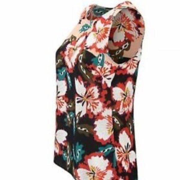 CAbi #5542 Hibiscus Print Sleeveless Blouse - Picture 11 of 15